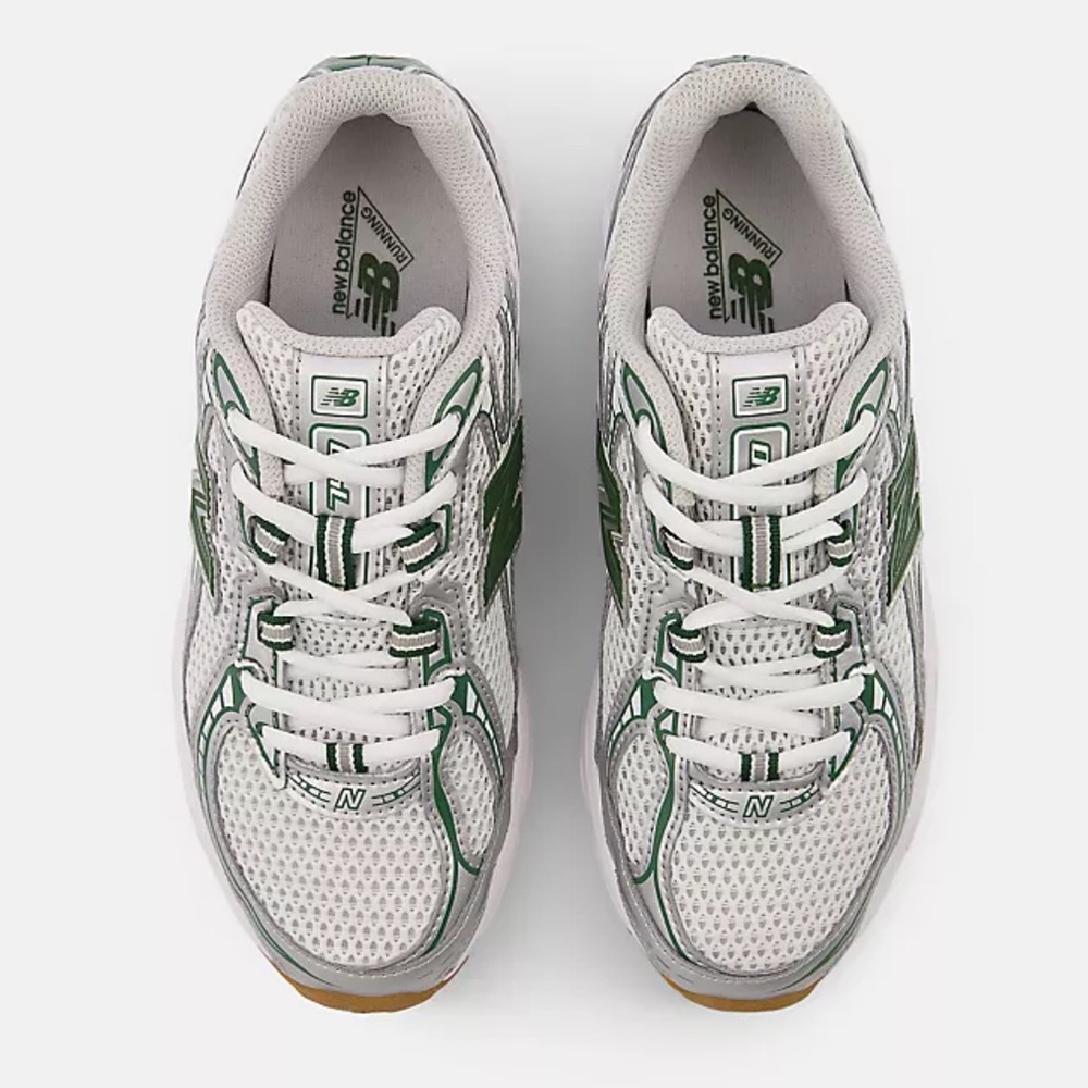 NWT New Balance 740 tennis shoes - Picture 6 of 6
